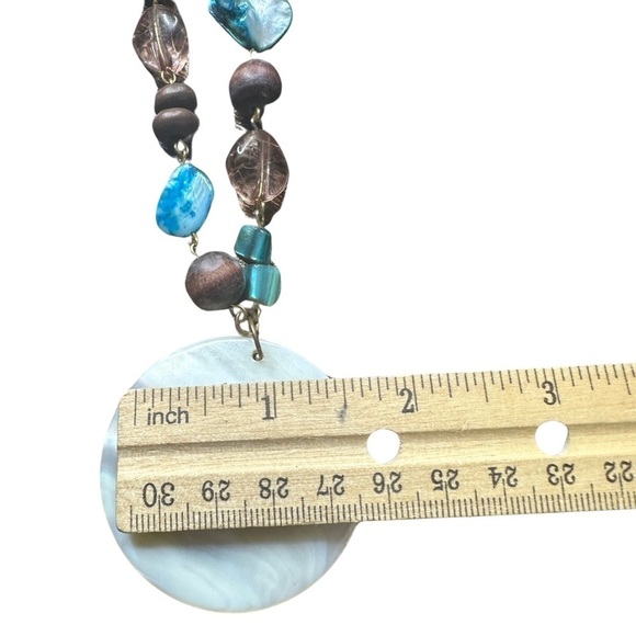 Gorgeous Necklace (Like New) 🐬 - Picture 3 of 5